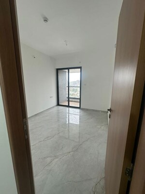 Room in 3 BHK Apartment at Sukhwani Euphoria, Baner – for Rent