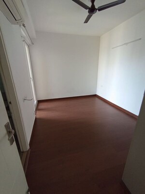 Room in 3 BHK Apartment at Mapsko Mount Ville, Sector 79 – for Rent