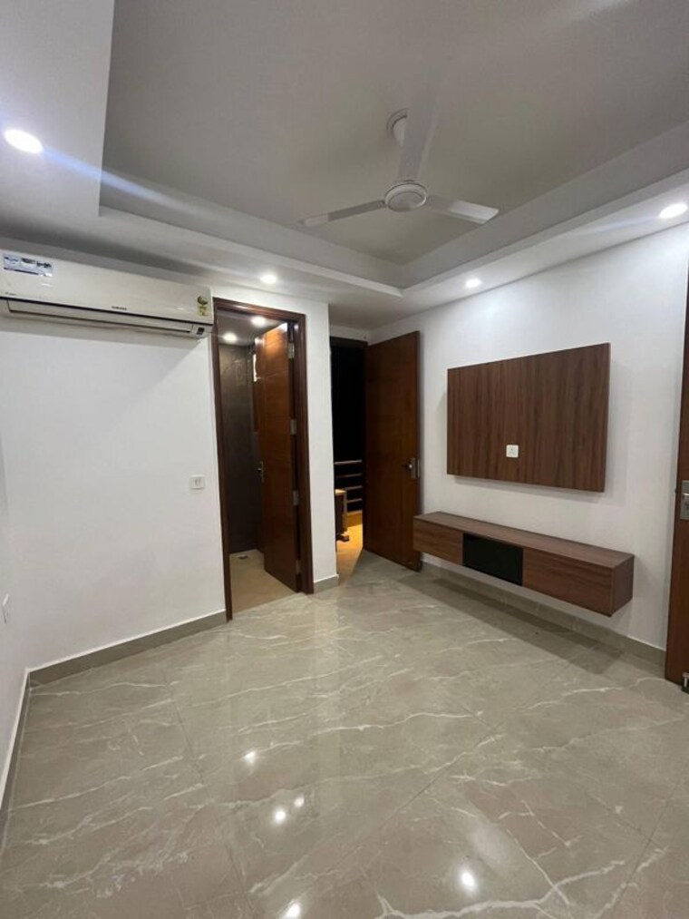 Room, saket 2 Bedroom 900 Sq.Ft. Builder Floor In Saket Delhi 10612371