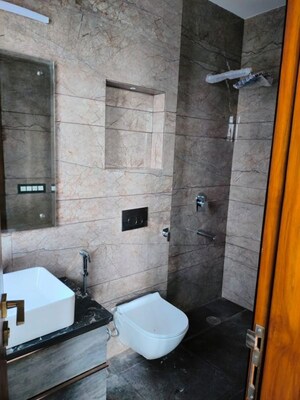 Bathroom in 1 BHK Independent House at Sector 14 – for Rent