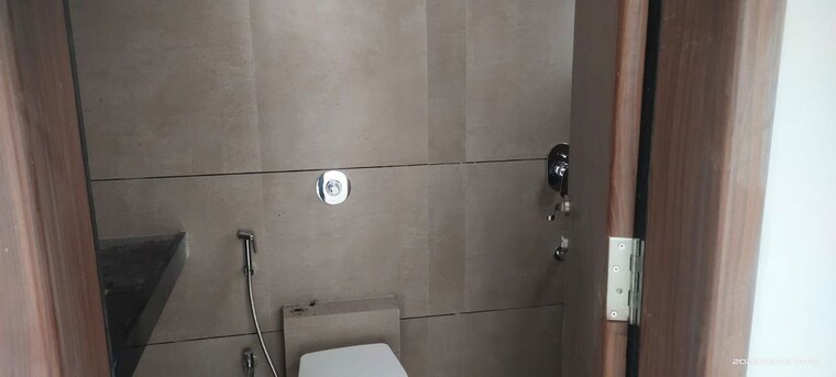 Bathroom, gera-planet-of-joy 3.5 Bedroom 1655 Sq.Ft. Apartment In Kharadi Pune 10612377