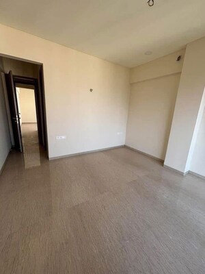 Bedroom in 4 BHK Apartment at Chembur – for Rent
