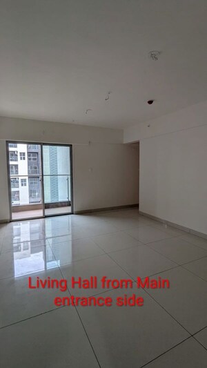 Room in 4 BHK Apartment at Gera Planet Of Joy, Kharadi – for Rent