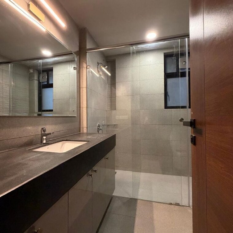 Attached Bathroom, krisumi-waterfall-suites 3 Bedroom 1758 Sq.Ft. Apartment In Sihi Gurgaon 10612442