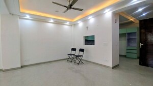 Room in 2 BHK Builder Floor at Saket – for Rent