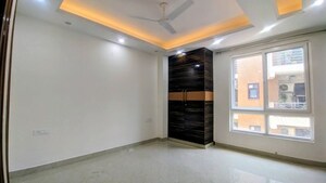 Room in 2 BHK Builder Floor at Saket – for Rent