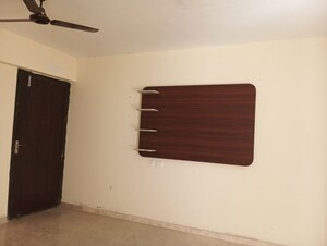 Room in 2 BHK Apartment at MRG The Meridian, Sector 89 – for Rent