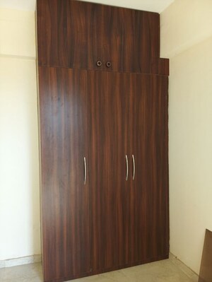 Furnished Amenities in 2 BHK Apartment at MRG The Meridian, Sector 89 – for Rent