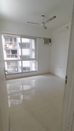 2 BHK + Prayer Room Apartment For Sale in Godrej Central