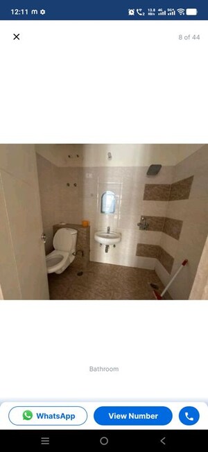 Bathroom in 2.5 BHK Apartment at Shree Vardhman Flora, Sector 90 – for Rent