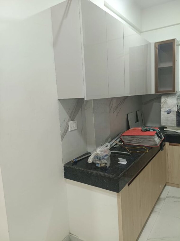 Kitchen, smart-world-gems 2.5 Bedroom 1260 Sq.Ft. Builder Floor In Sector 89 Gurgaon 10612461