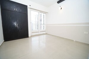 Room in 2 BHK Apartment at Sam Palm Olympia, Sector 16c Greater Noida – for Sale