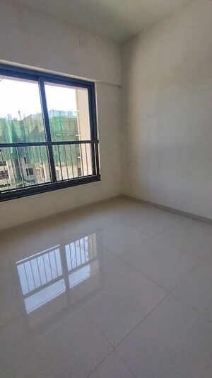 Room in 2 BHK Apartment at Kalpataru Srishti Namaah, Mira Road – for Rent