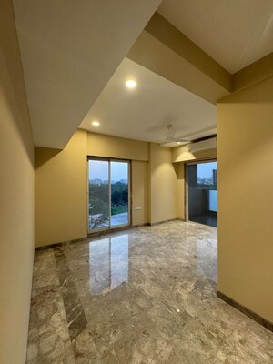 2 BHK Apartment For Rent in Paradise Sai World Empire, Kharghar