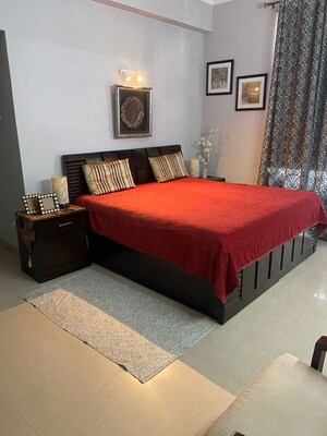Bedroom in 3 BHK Builder Floor at Sector 22 – for Rent