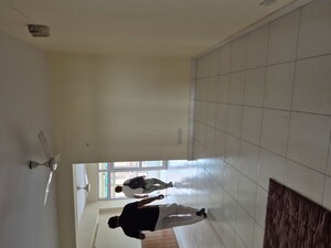 Kitchen in 2.5 BHK Apartment at Mayur Vihar – for Rent