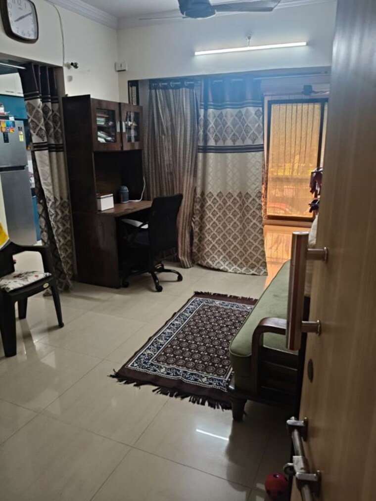 Room, hiranandani-estate-carrara 2 Bedroom 700 Sq.Ft. Apartment In Ghodbunder Road Thane 10612564