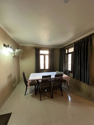 3 BHK Builder Floor For Rent in Sector 23