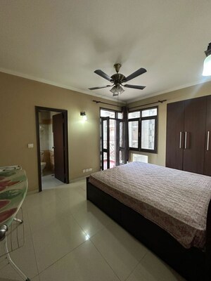 Bedroom in 3 BHK Builder Floor at Sector 23 – for Rent