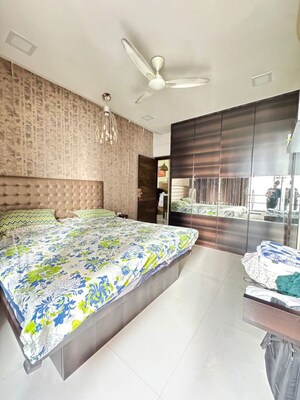 Bedroom in 2.5 BHK Apartment at Oberoi Realty Woods, Goregaon East – for Rent