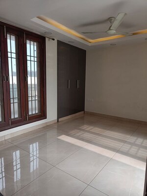 Hall in 2 BHK Apartment at Naraina – for Rent