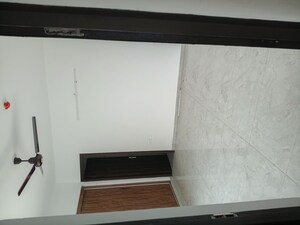 Room in 3 BHK Apartment at Nirala Estate II, Tech Zone 4 Greater Noida – for Rent