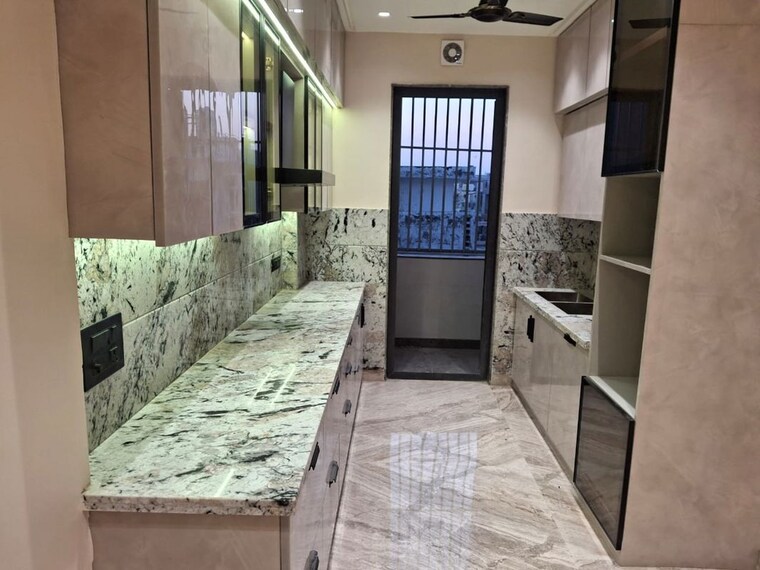 Kitchen, pitampura 3 Bedroom 185 Sq.Yd. Builder Floor In Pitampura Delhi 10612605