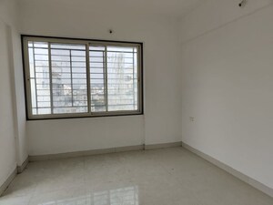 Room in 3 BHK Apartment at Shapoorji Pallonji Vanaha Springs, Bavdhan – for Rent