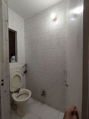 Bathroom in 2 BHK Apartment at Naraina – for Rent