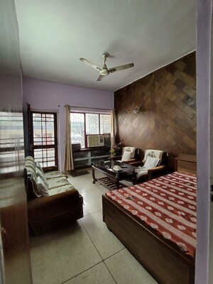 2 BHK Apartment For Rent in Naraina