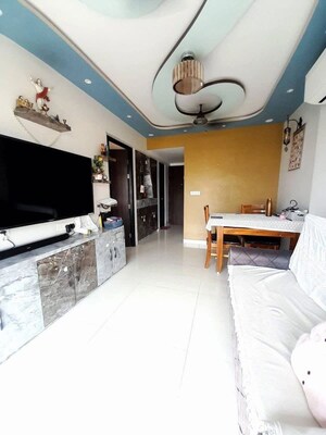 Team Area in 1 BHK Apartment at Majiwada – for Rent