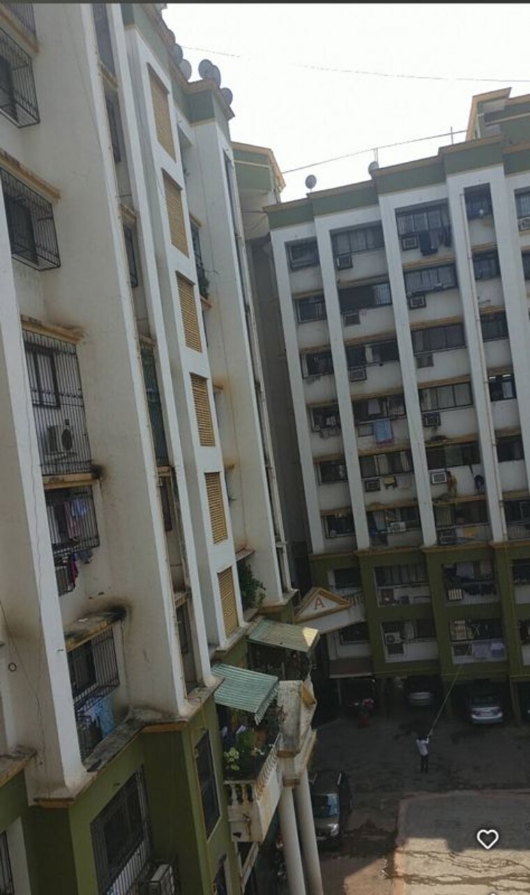 Balcony, lalani-velentine-apartments-ii 1 Bedroom 410 Sq.Ft. Apartment In Goregaon East Mumbai 10612152