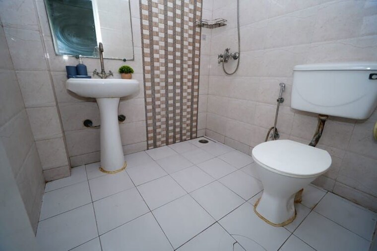 Bathroom, arihant-ambar 2.5 Bedroom 1160 Sq.Ft. Apartment In Sector 1 Greater Noida Greater Noida 10612630