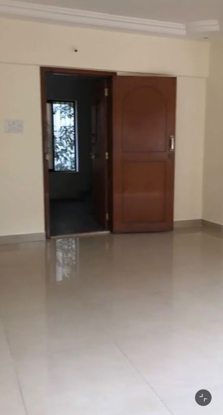 Room, khar west 3 Bedroom 1100 Sq.Ft. Apartment In Khar West Mumbai 10612634