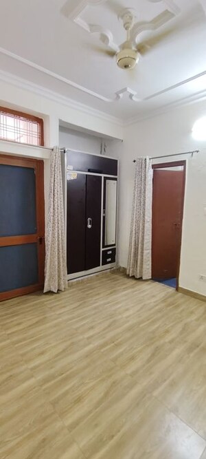 Building Lobby in 3 BHK Villa at Jakhan – for Rent