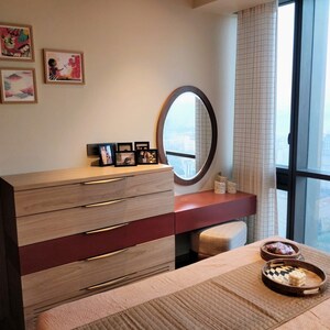 Furnished Amenities in 3 BHK Apartment at Lodha Trump Tower, Worli – for Rent