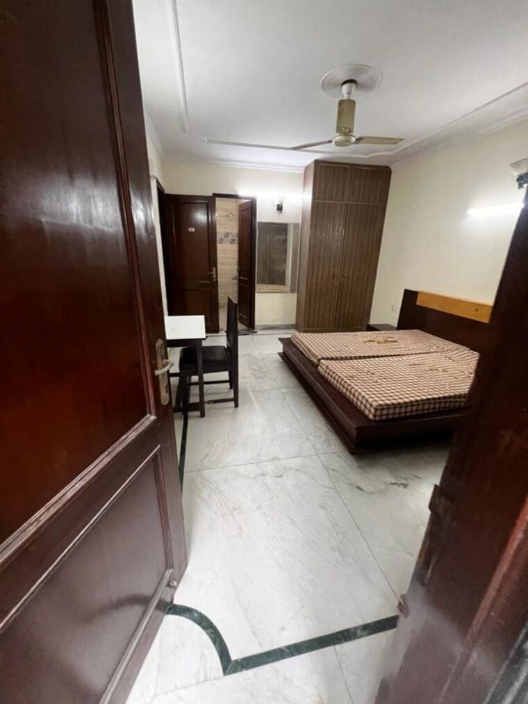 Bedroom, naraina 2 Bedroom 125 Sq.Yd. Apartment In Naraina Delhi 10612670