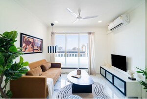 2 BHK Apartment For Rent in Laxmi Vihar Khar, Khar West