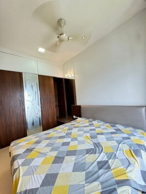 Bedroom in 2.5 BHK Apartment at Oberoi Realty Woods, Goregaon East – for Rent