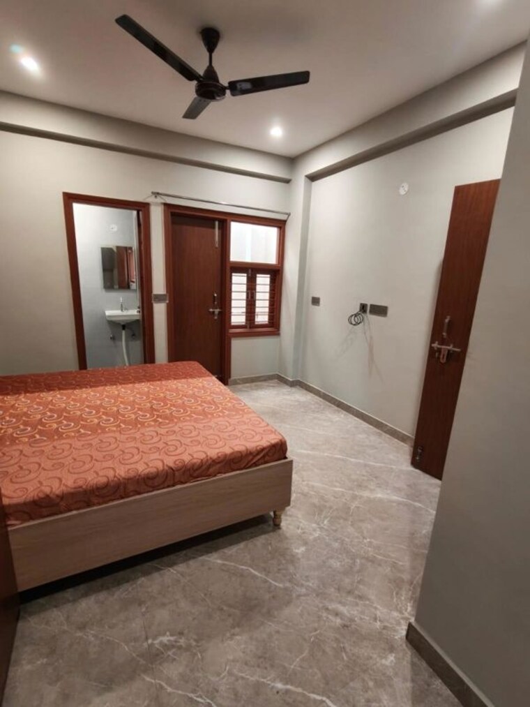 Bedroom, sector 22 3 Bedroom 1500 Sq.Ft. Builder Floor In Sector 22 Gurgaon 10612681