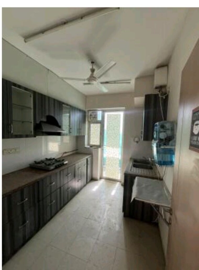 Kitchen, dlf-new-town-heights-i 3.5 Bedroom 1930 Sq.Ft. Apartment In Sector 90 Gurgaon 10612703