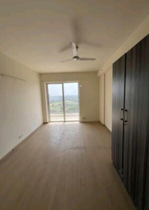 Room in 3.5 BHK Apartment at DLF New Town Heights I, Sector 90 – for Rent
