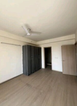 Room in 3.5 BHK Apartment at DLF New Town Heights I, Sector 90 – for Rent