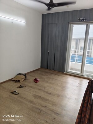 Room in 3 BHK Apartment at Lotus Panache, Sector 110 – for Rent