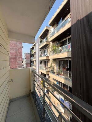 Balcony in 1 BHK Apartment at Chattarpur – for Rent