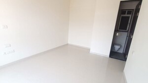 Room in 2 BHK Apartment at Sheth Zuri, Laxmi Nagar – for Rent