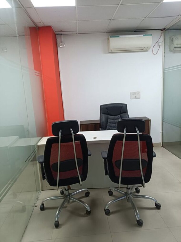 Team Area, sector 2 Commercial Office Space 3000 Sq.Ft. In Sector 2 Noida 10612808