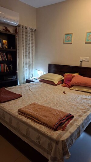 Bedroom in 2 BHK Apartment at Chembur – for Sale