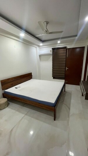 Bedroom in 3 BHK Builder Floor at BPTP District 3, Sector 85 – for Sale