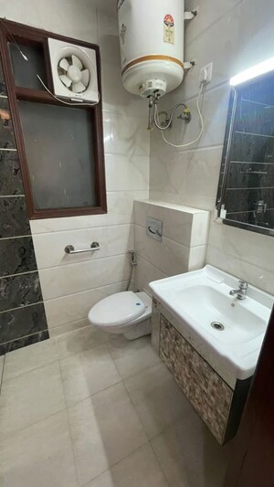 Bathroom in 3 BHK Builder Floor at BPTP District 3, Sector 85 – for Sale